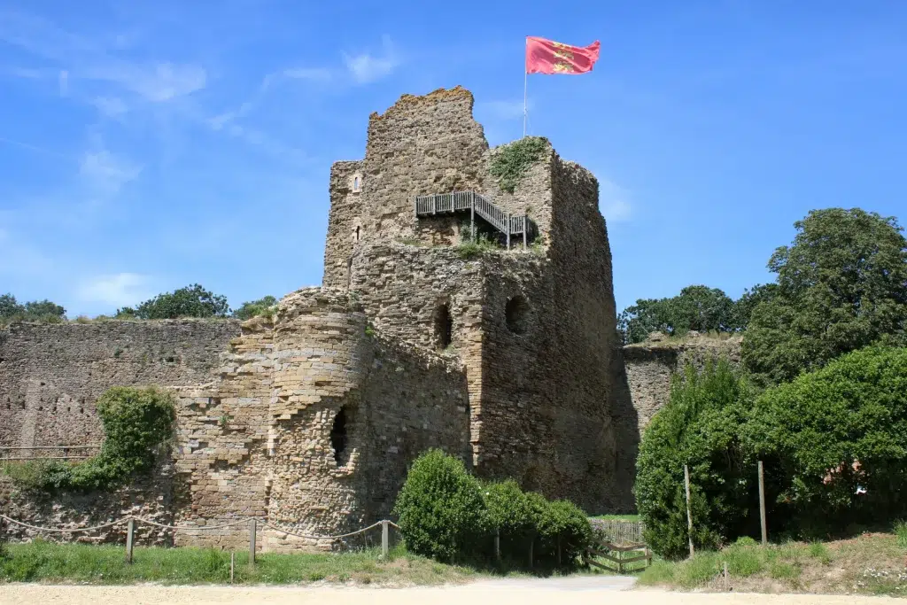 chateau de talmont